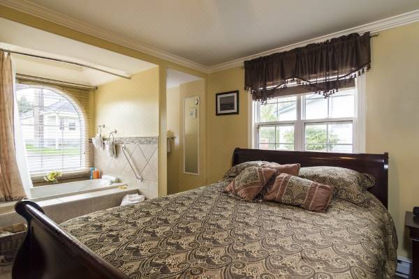 Twillingate Hotel | Whitsha Inn B&B