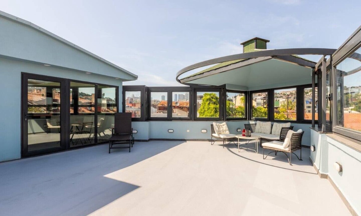 Ortakoy Apartment | This apartment is a 2 bedroom(s), 2 bathrooms, located in Beşiktaş, İstanbul.