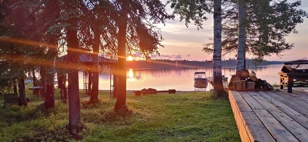 Denare Beach Cottage | Cozy Private lake front cabin with sand beach!