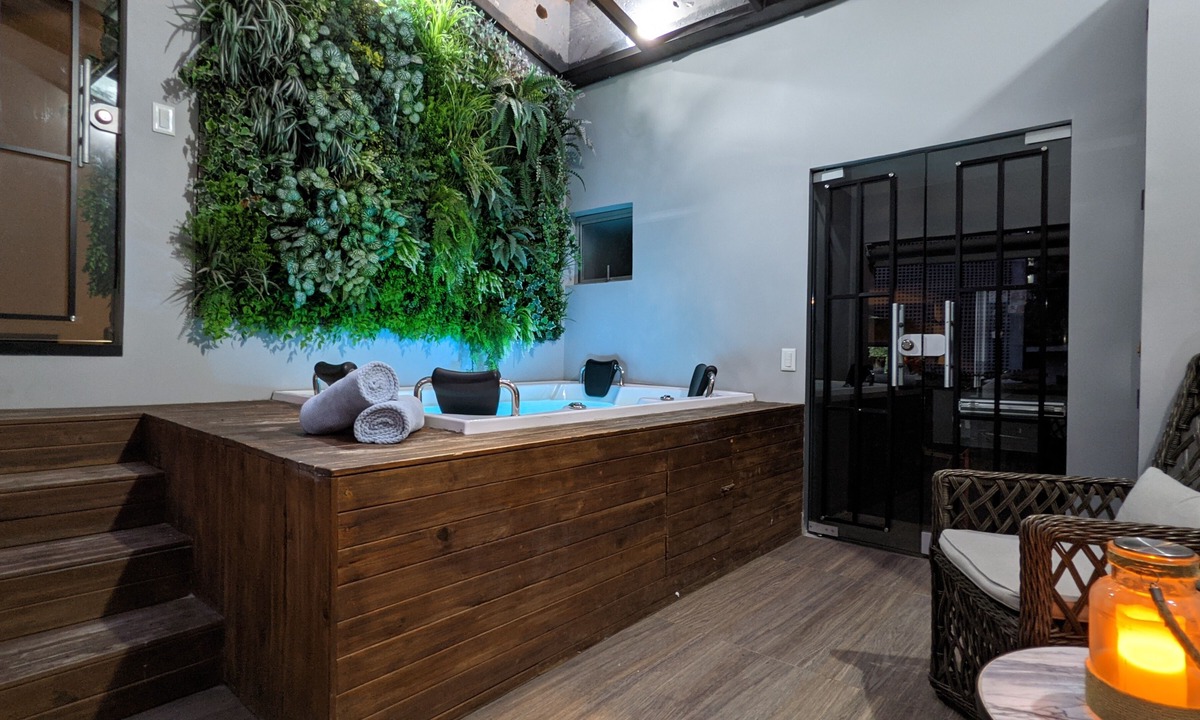 La Florida Apartment | The Belmonte Penthouse | Daily Clean | Bfast | Sound System | Dimmable Lights