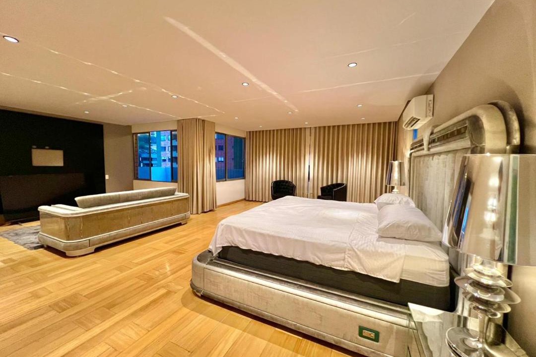 La Florida Apartment | ESPECTACULAR PENTHOUSE CERCA AL TESORO - Poblado