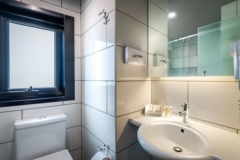 Photo of Bathroom in Carlton South