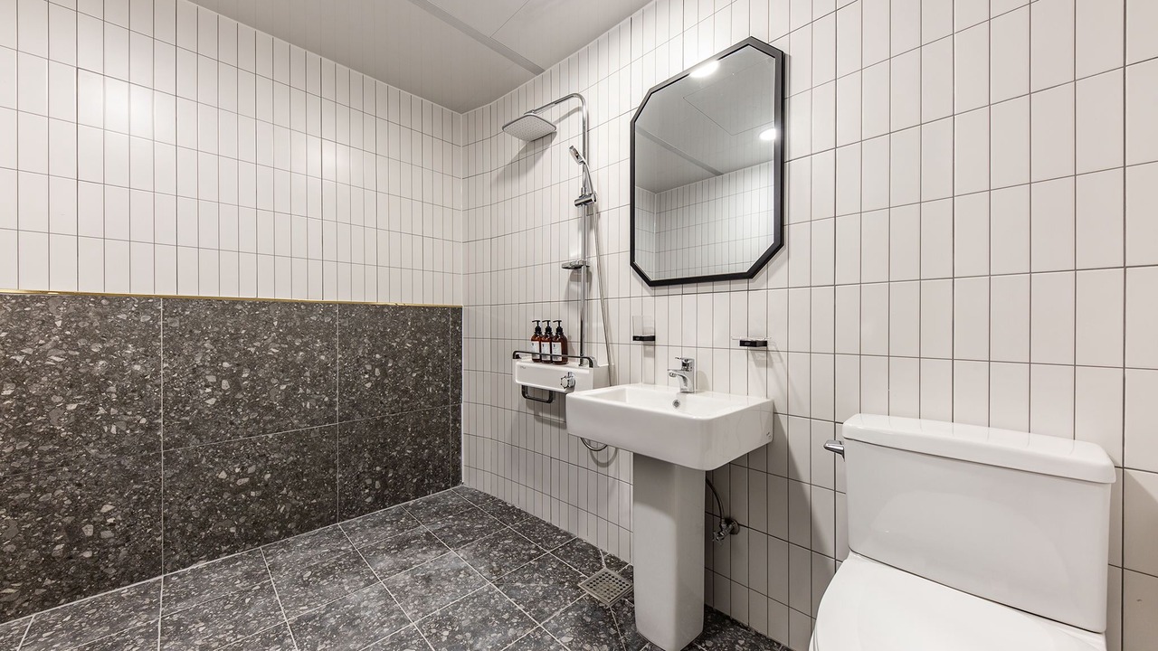 Photo of Bathroom in Bongmyeong-dong