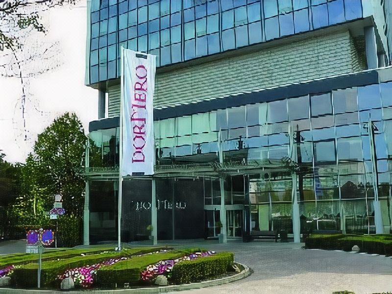 Photo of Buildings in Sternhaule