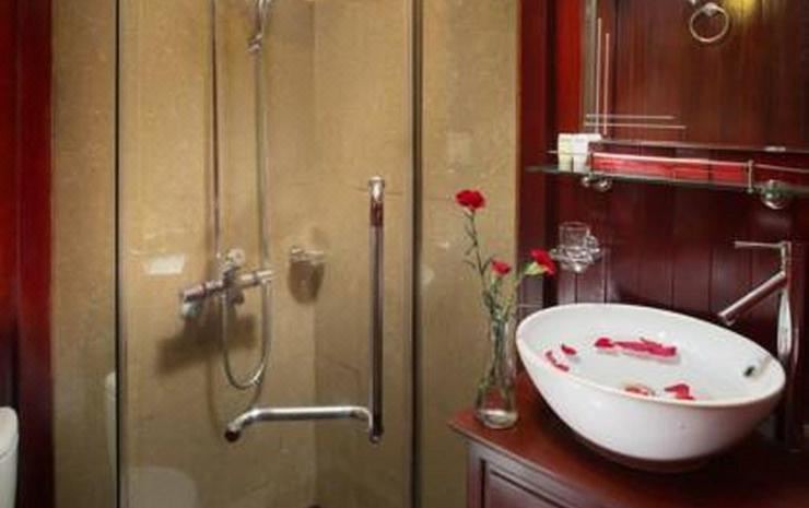 Photo of Bathroom in Ha Long
