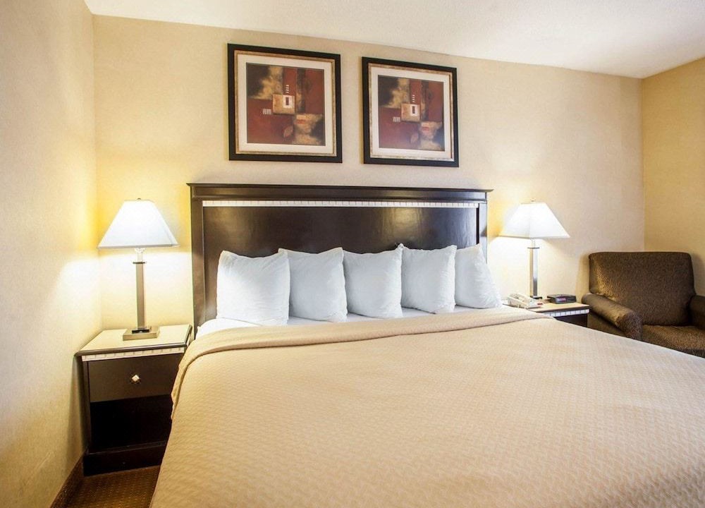 Photo of Bedroom in Fox Valley