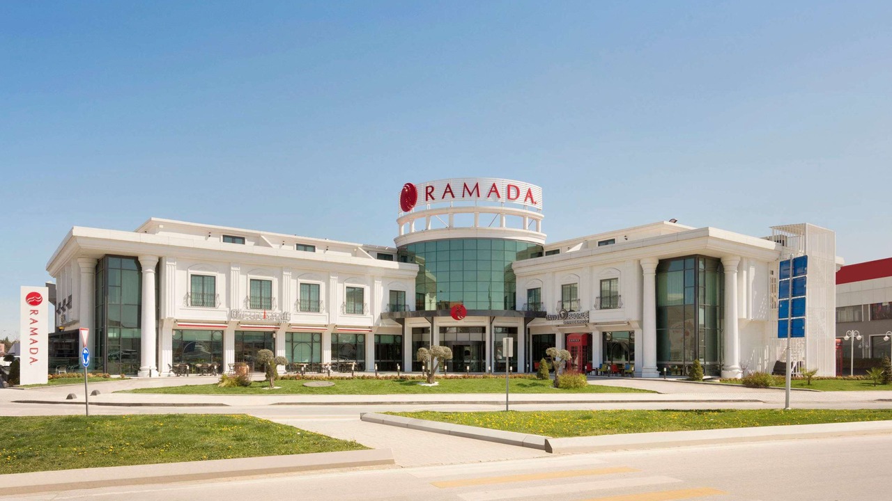 Photo of Buildings in Adapazari