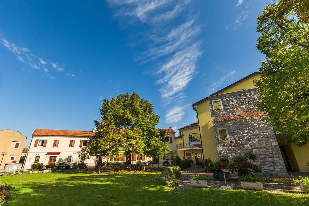 Photo of Buildings in Altipiano Est