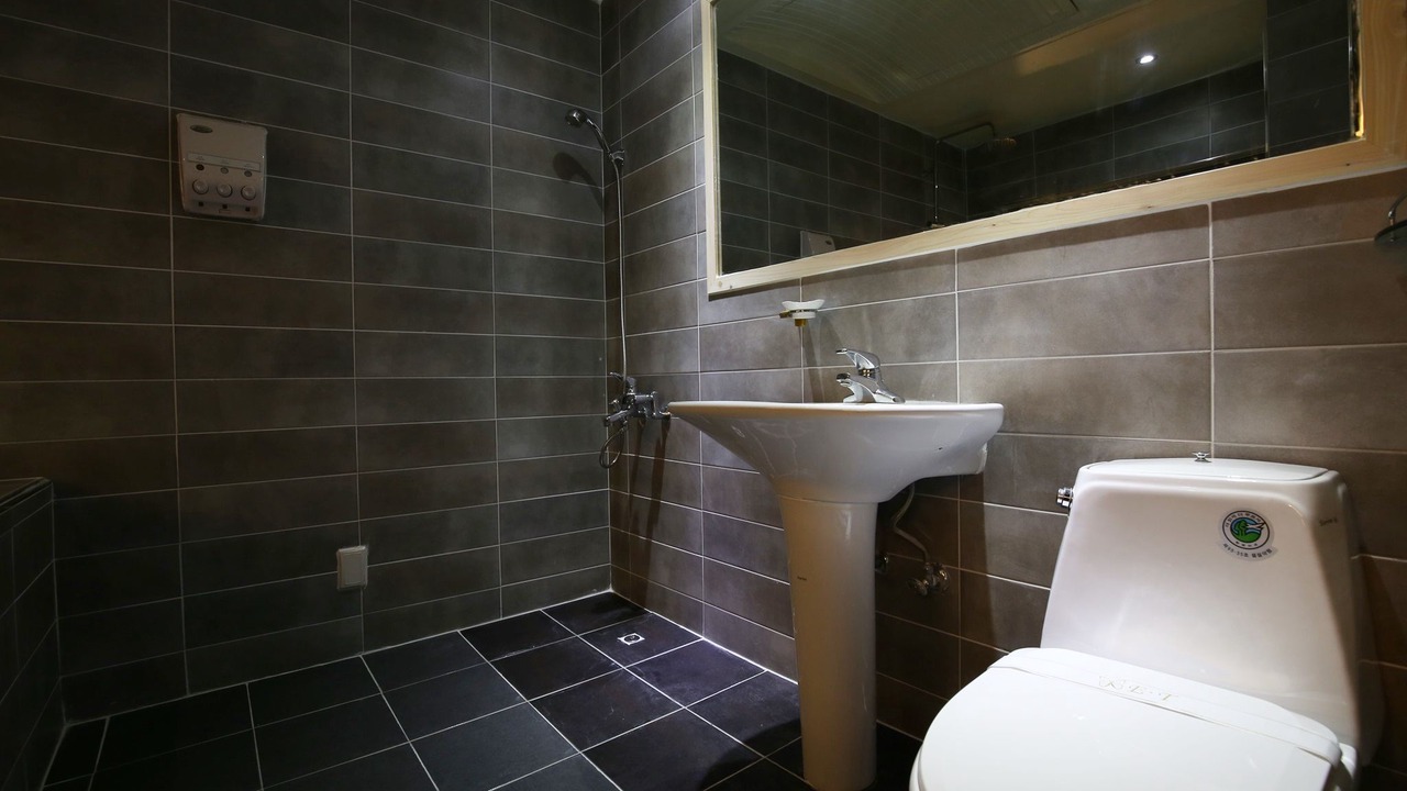 Photo of Bathroom in Jung-gu