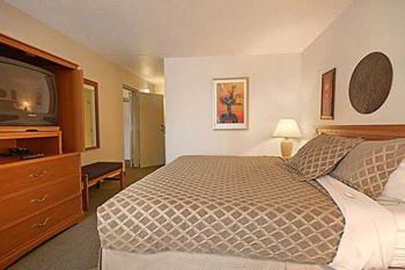 Photo of Bedroom in East Paris