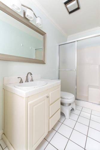 Photo of Bathroom in West Menlo Park