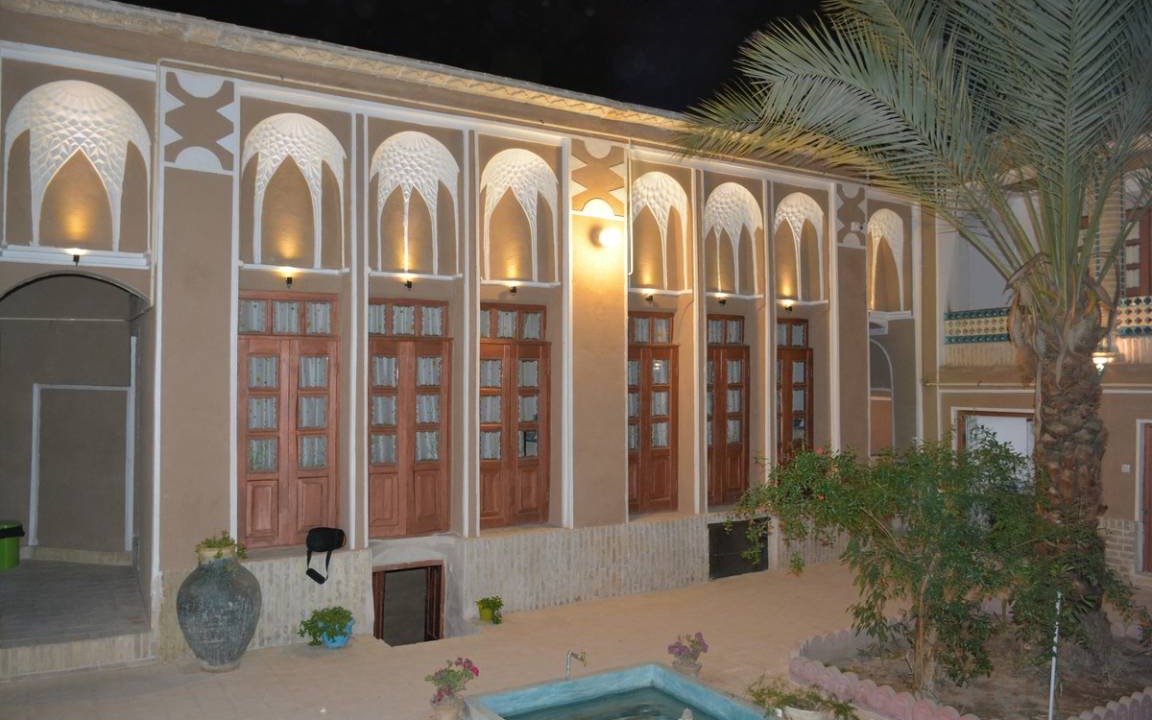 Photo of Others in Ashkez̄ar