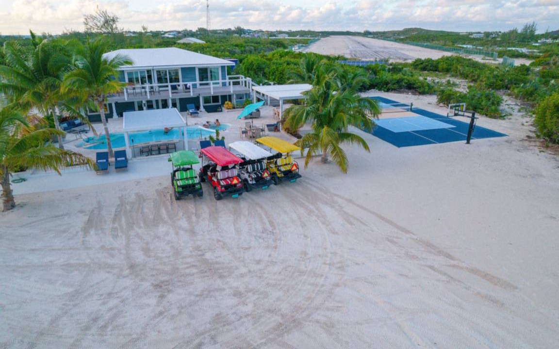 Photo of Others in Staniel Cay