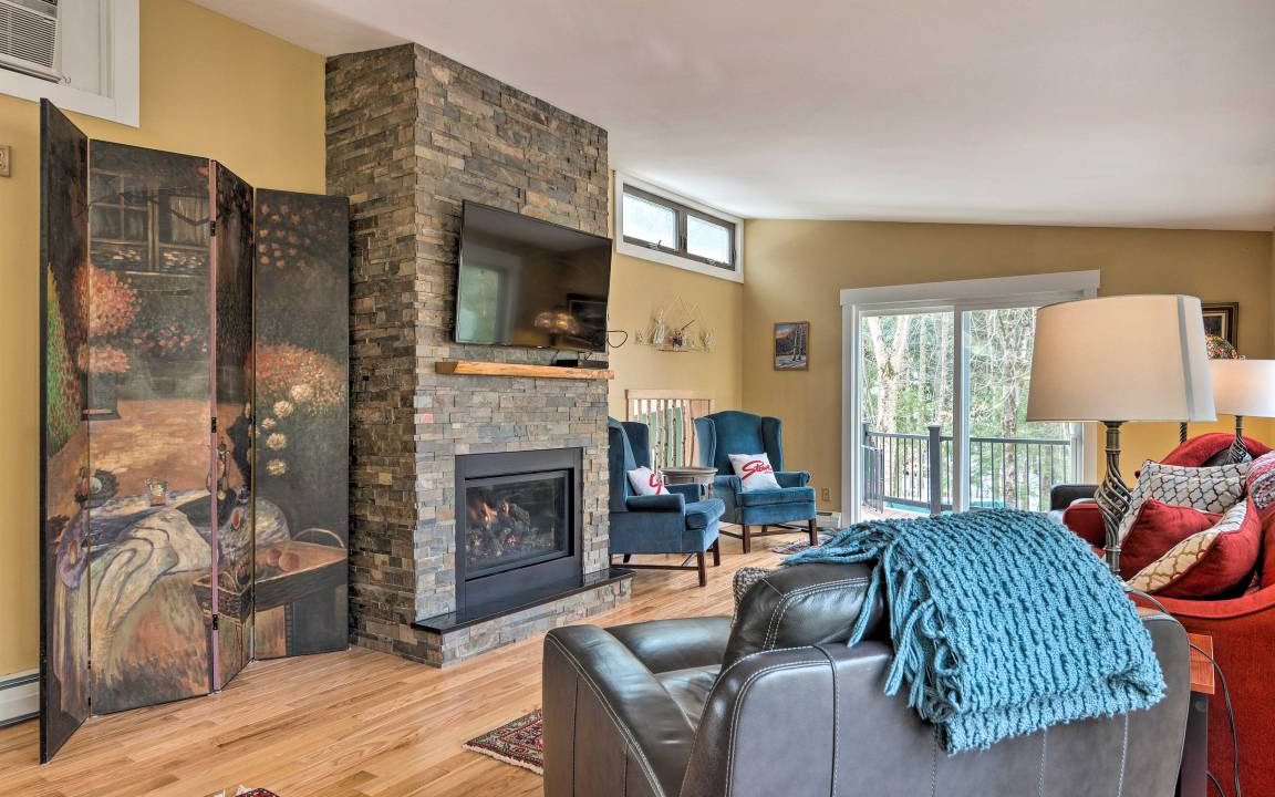 Photo of Livingroom in Stowe Area