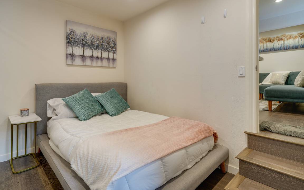 Photo of Bedroom in Edgemar - Pacific Manor