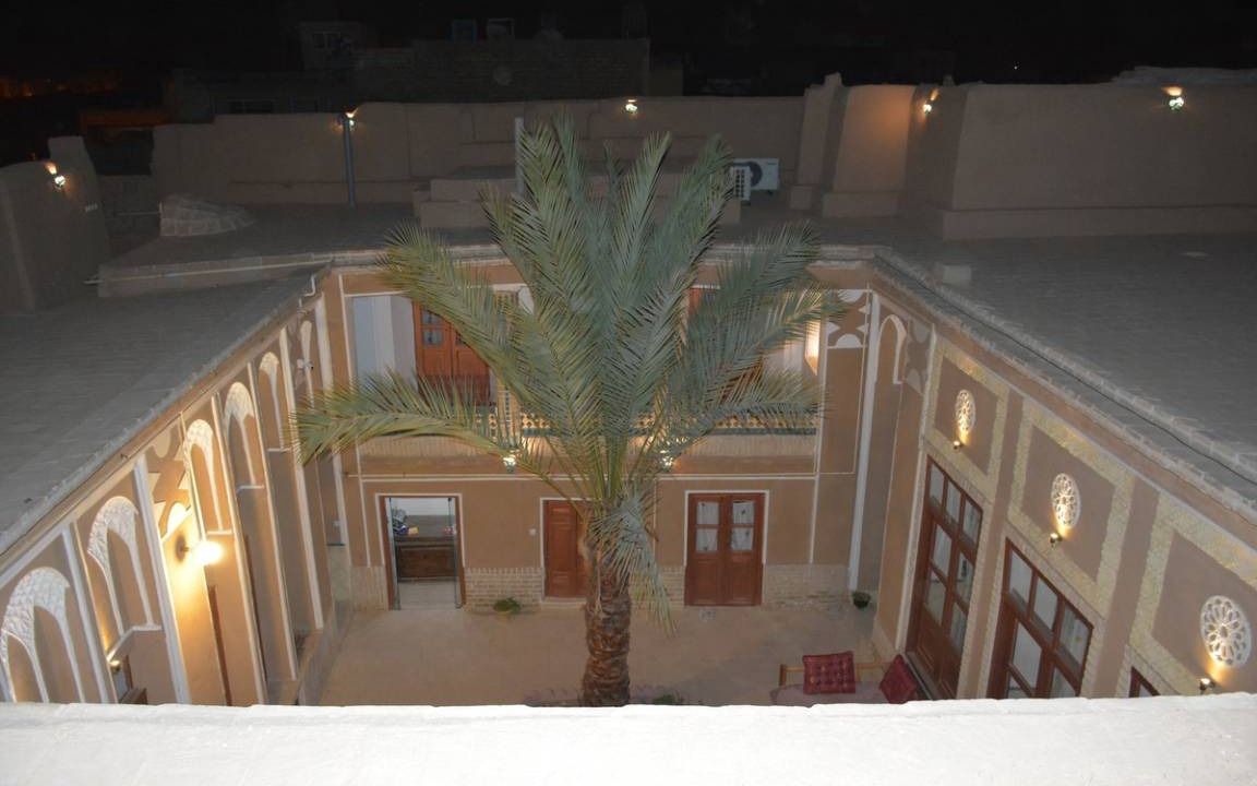 Photo of Others in Ashkez̄ar