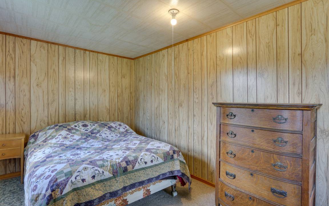 Photo of Bedroom in White Mills