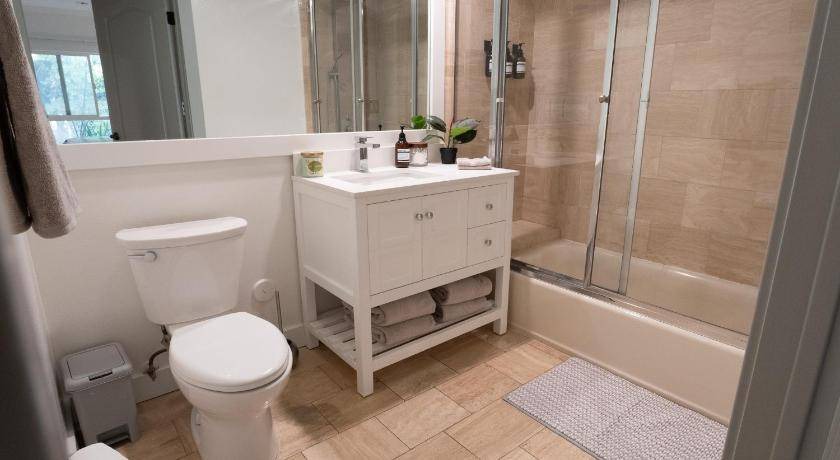 Photo of Bathroom in West Hollywood