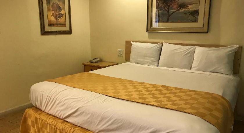 Photo of Bedroom in Sherman Oaks