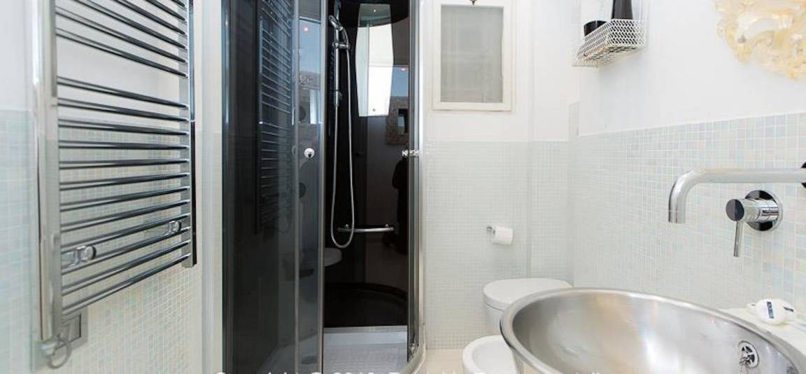 Photo of Bathroom in Repubblica