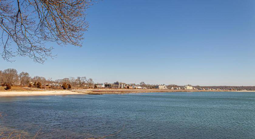 Photo of Others in Niantic