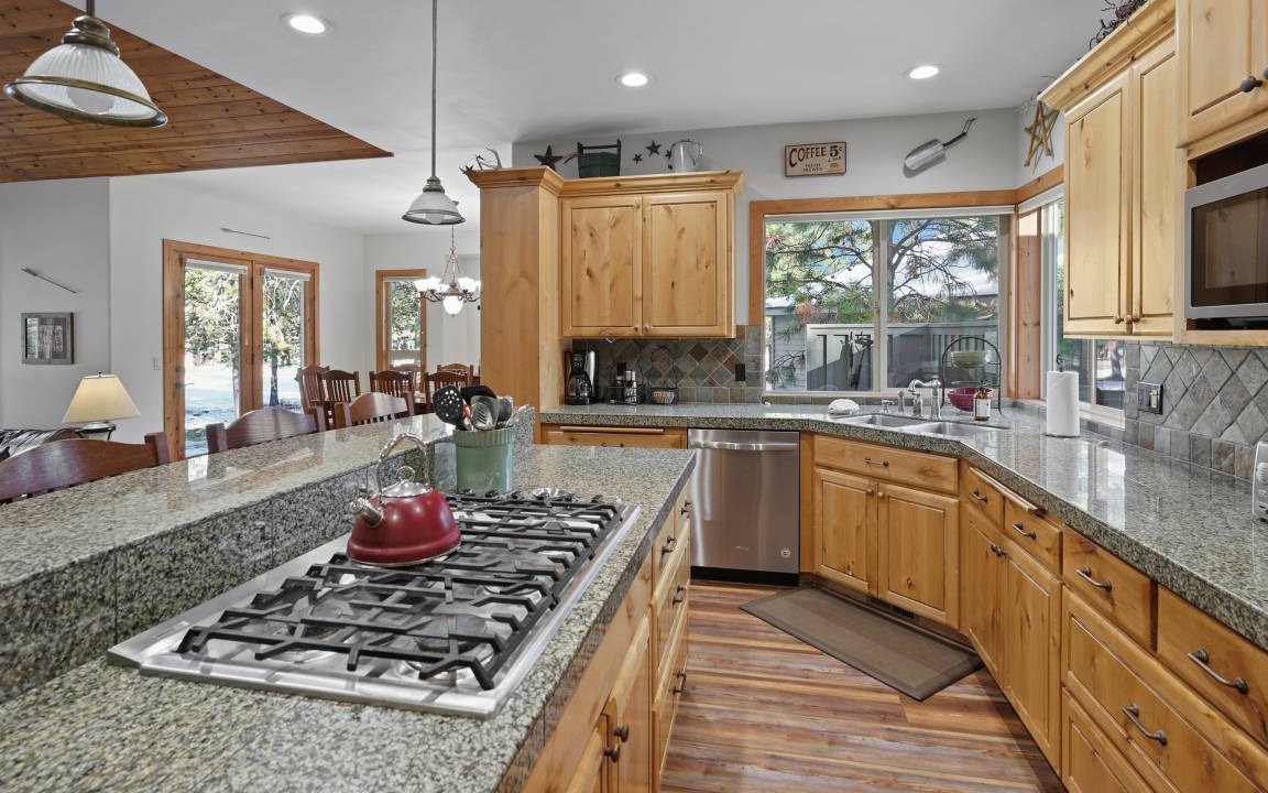 Photo of Kitchen in Sunriver