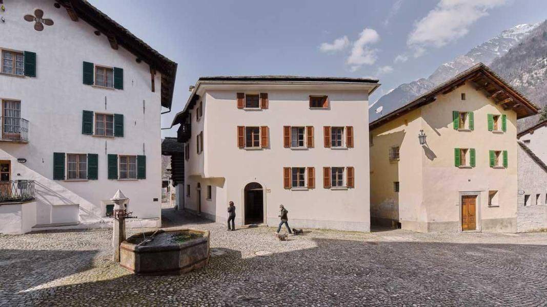 Photo of Buildings in Promontogno