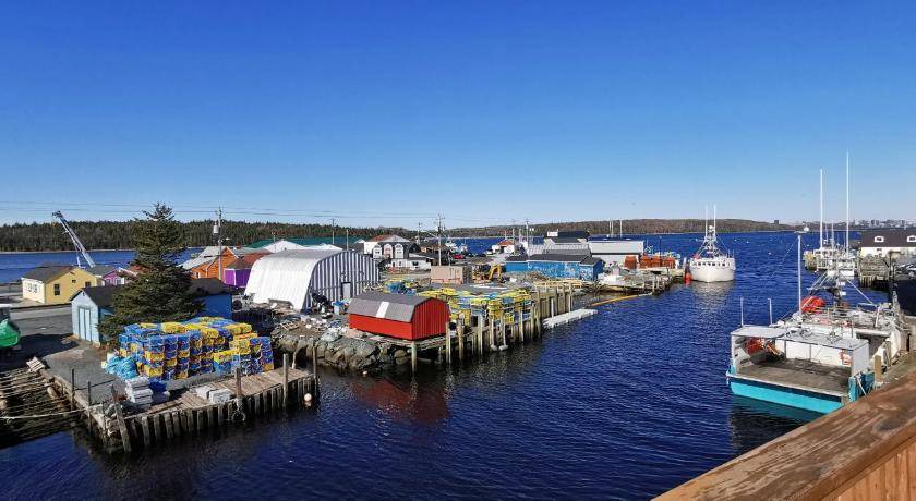 Photo of Others in Eastern Passage