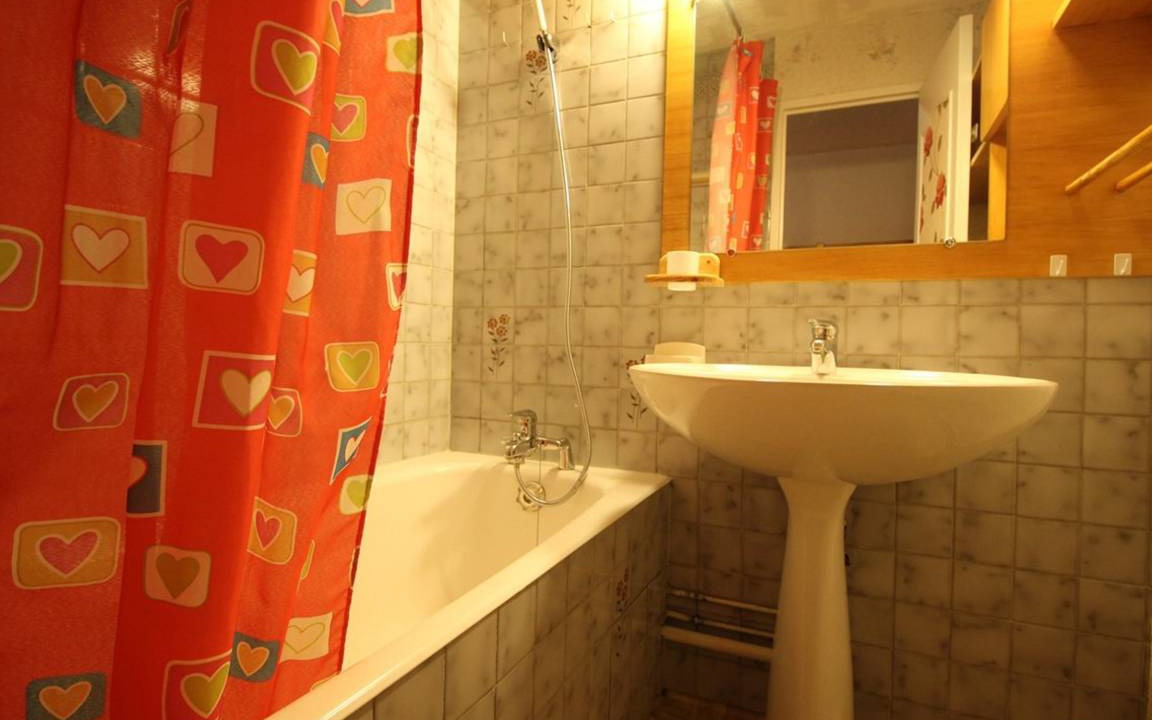 Photo of Bathroom in Auris
