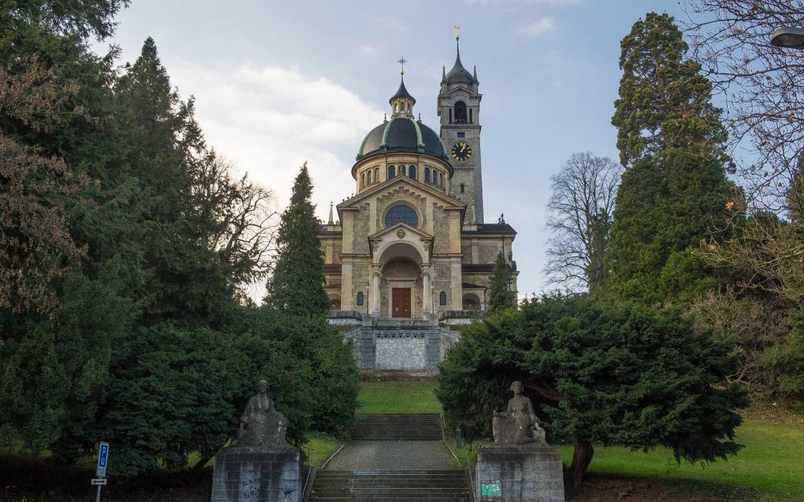Photo of Buildings in Sihlfeld