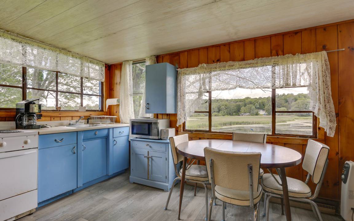 Photo of Kitchen in White Mills