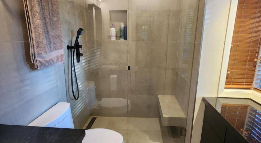 Photo of Bathroom in West Vancouver