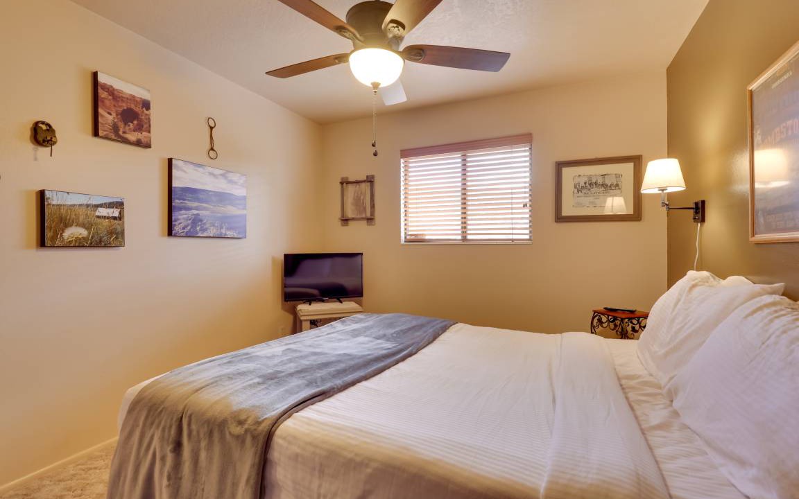 Photo of Bedroom in Parowan