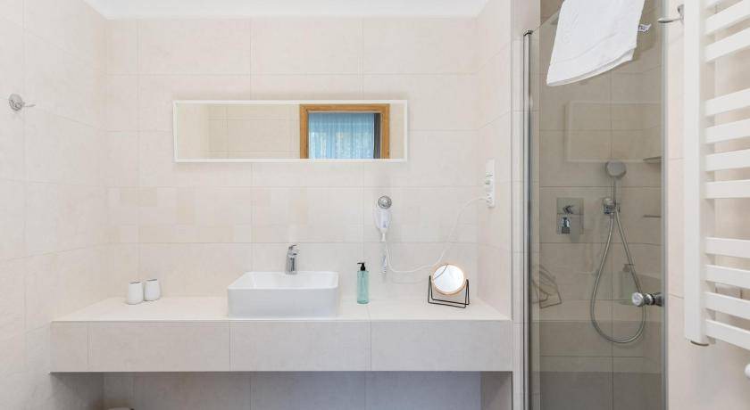 Photo of Bathroom in Tropie