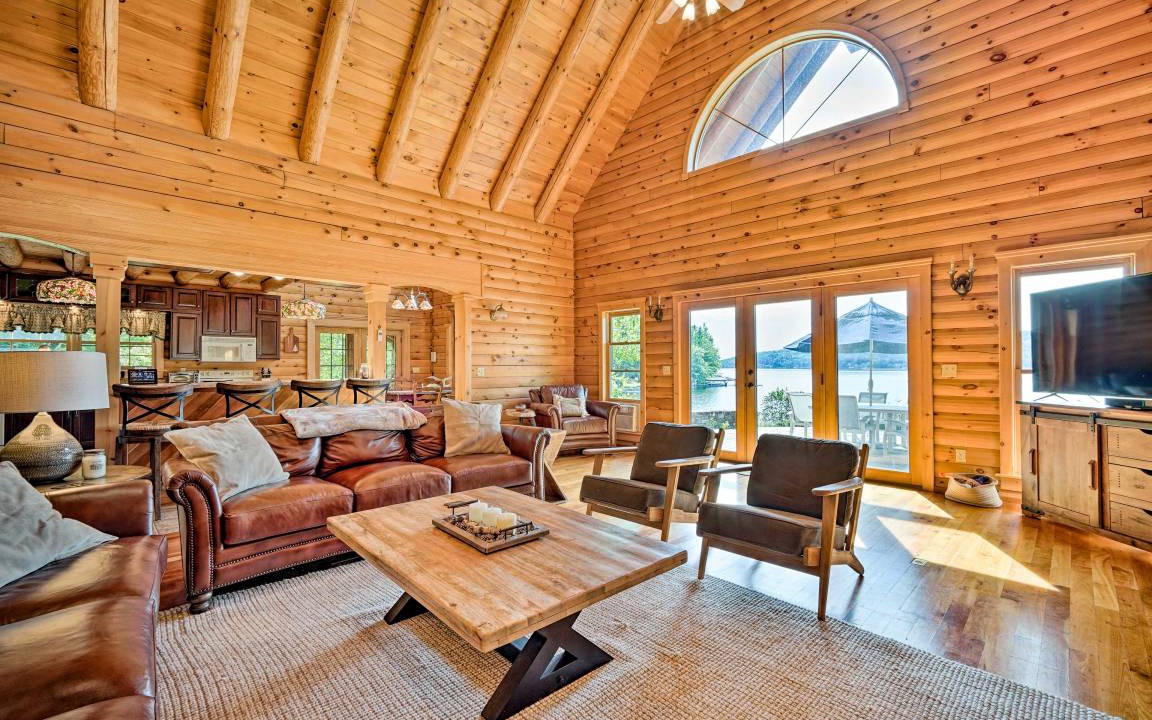 Photo of Livingroom in Poultney