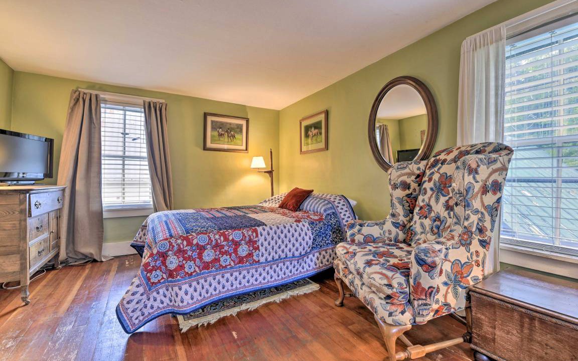 Photo of Bedroom in Granville