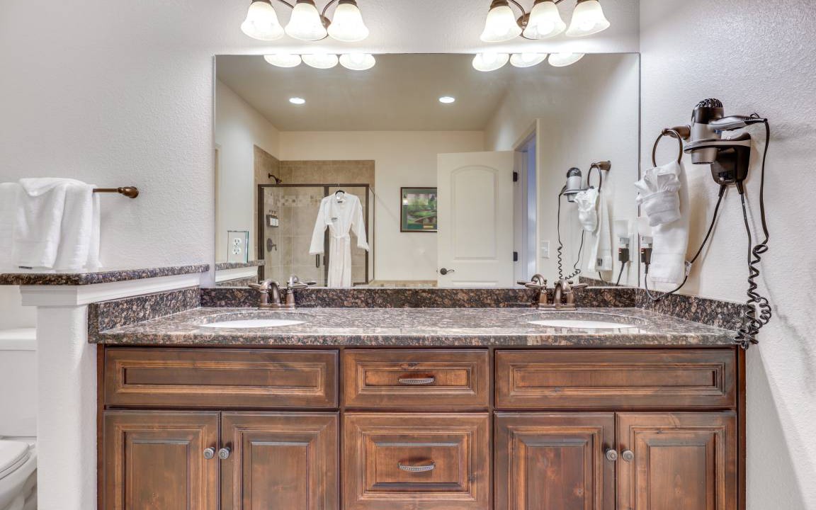 Photo of Bathroom in Camdenton