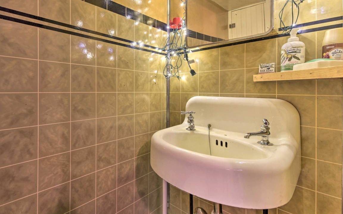 Photo of Bathroom in Granville