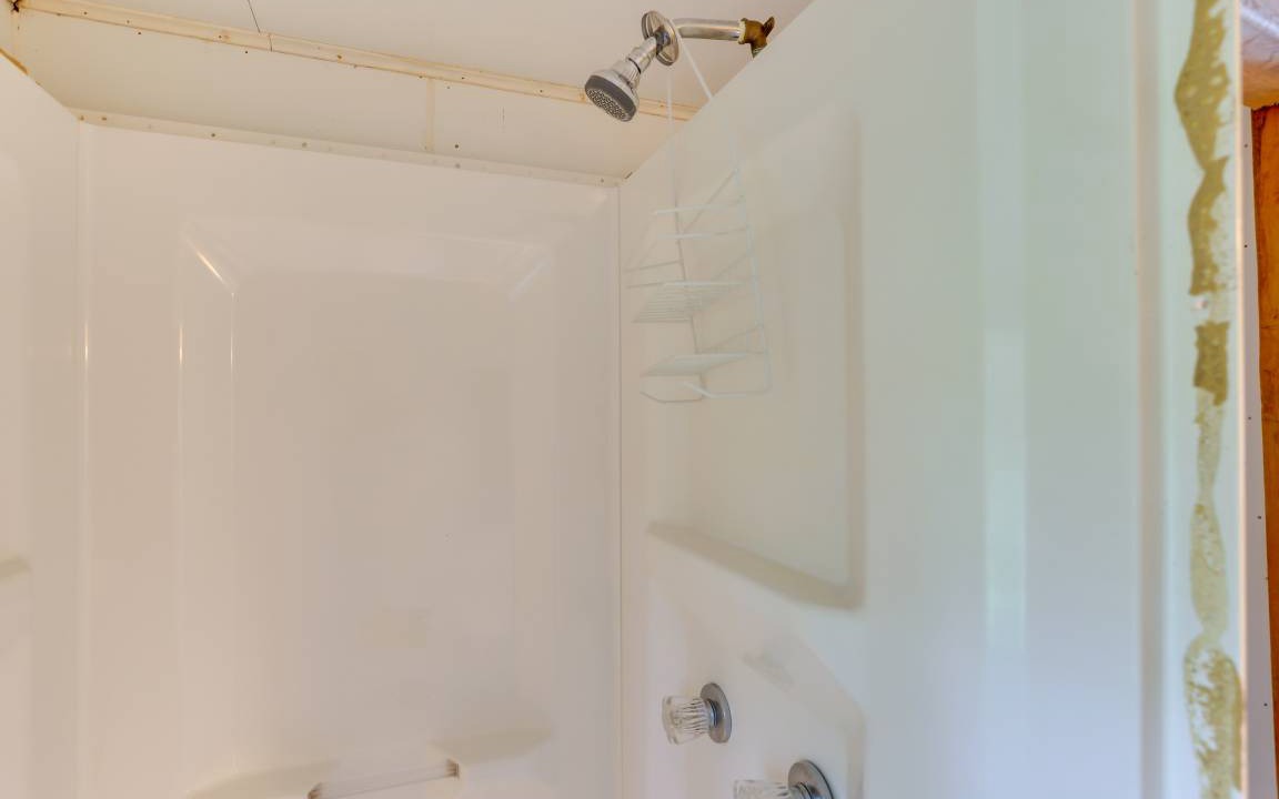 Photo of Bathroom in White Mills