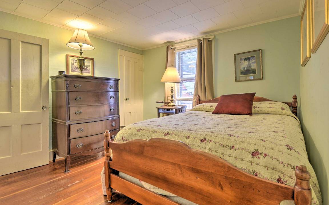 Photo of Bedroom in Granville
