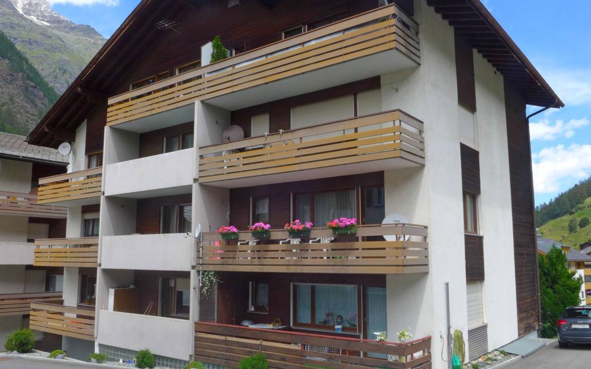 Photo of Others in Taesch