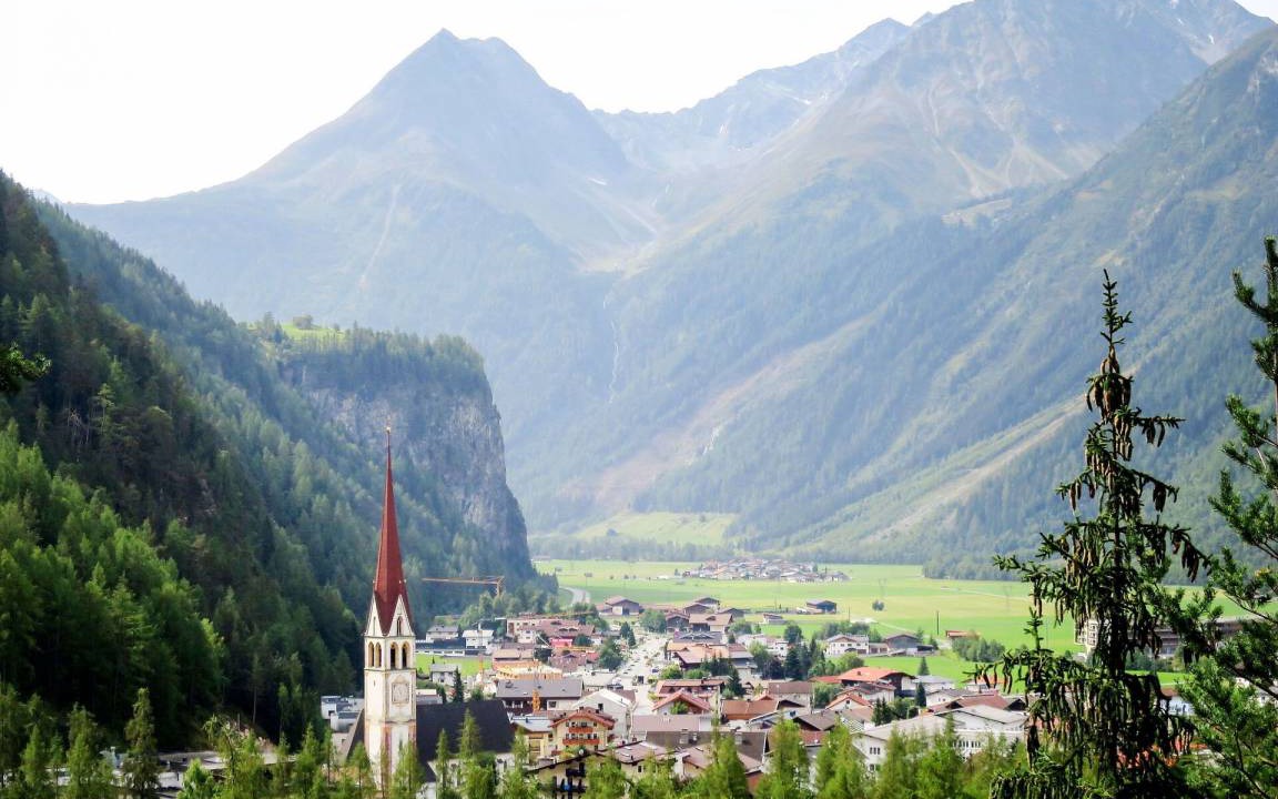 Photo of Others in Runhof