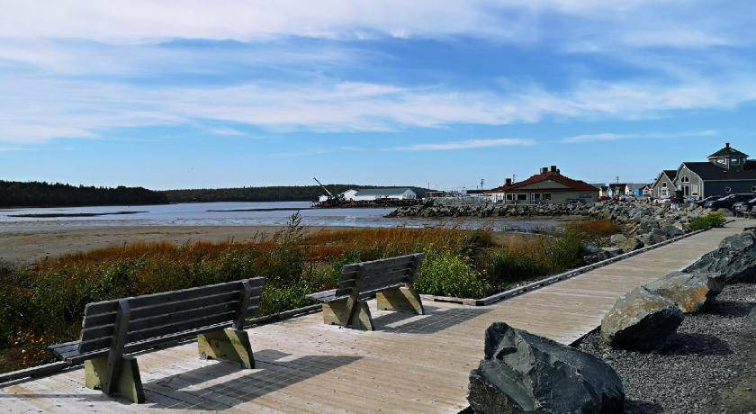 Photo of Others in Eastern Passage