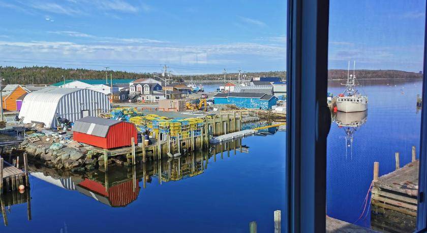 Photo of Others in Eastern Passage