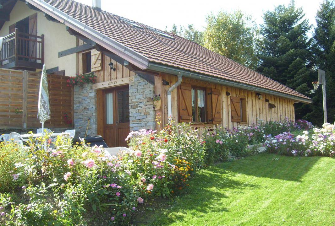 Photo of Buildings in Verrens-Arvey