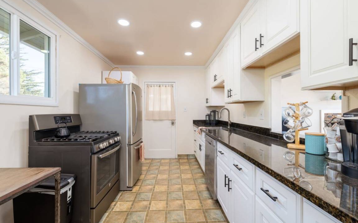 Photo of Kitchen in Linda Mar