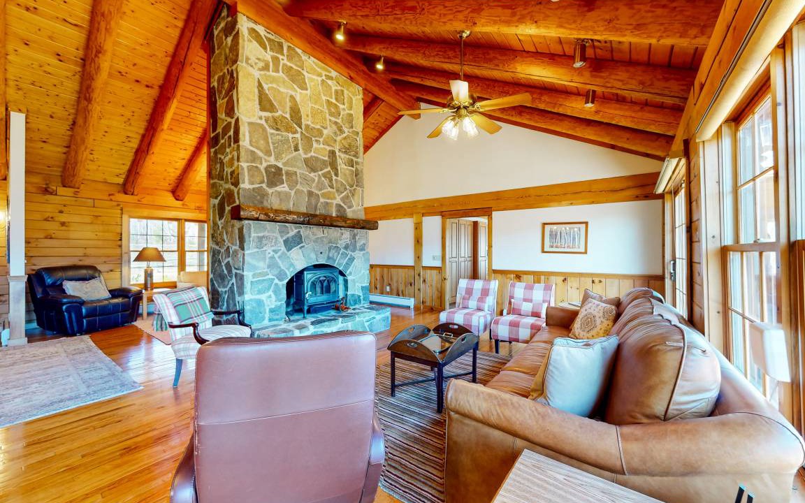 Photo of Livingroom in Easton