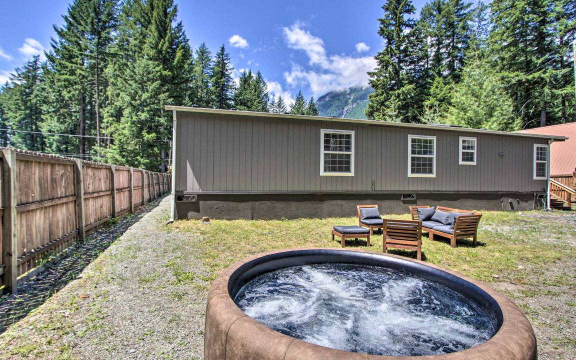 Photo of Others in Packwood