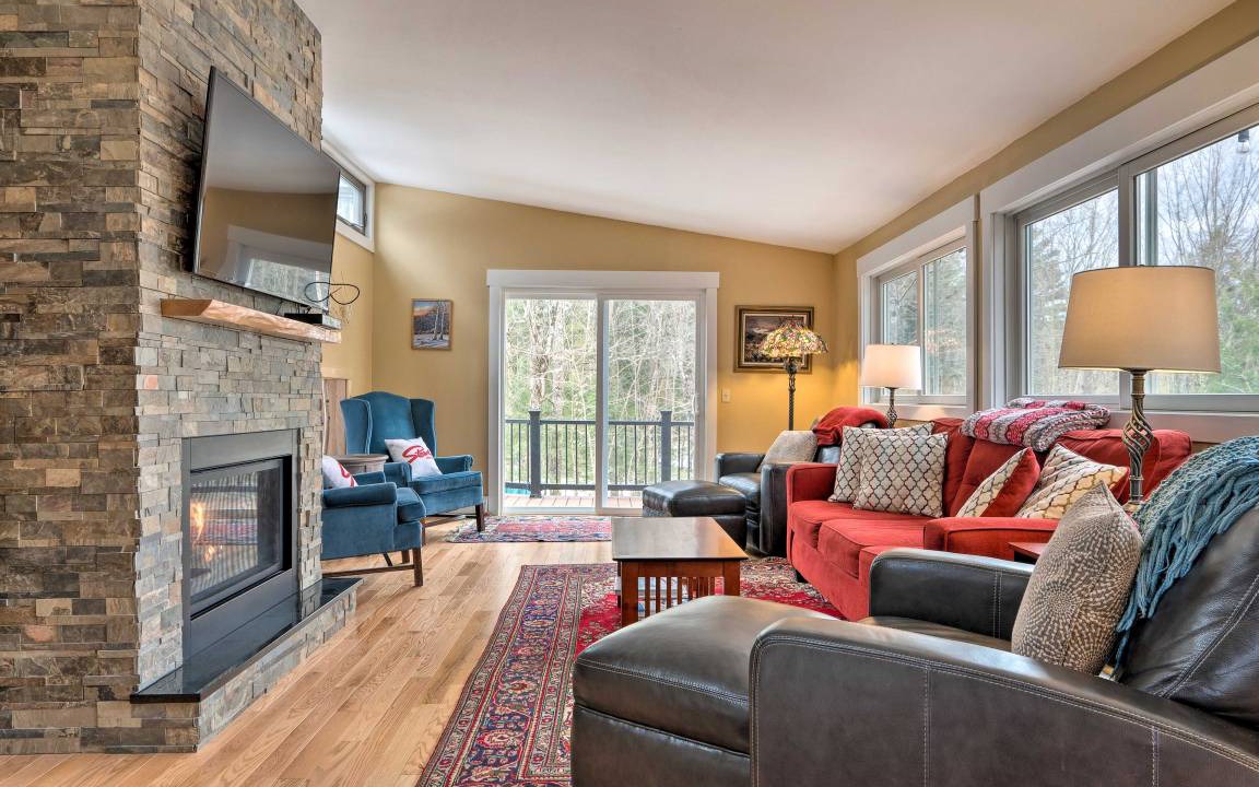 Photo of Livingroom in Stowe Area