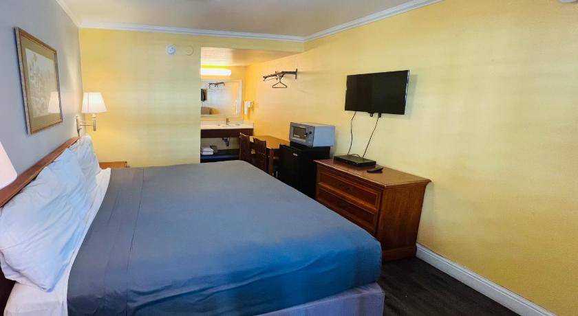 Photo of Bedroom in Russian Hill